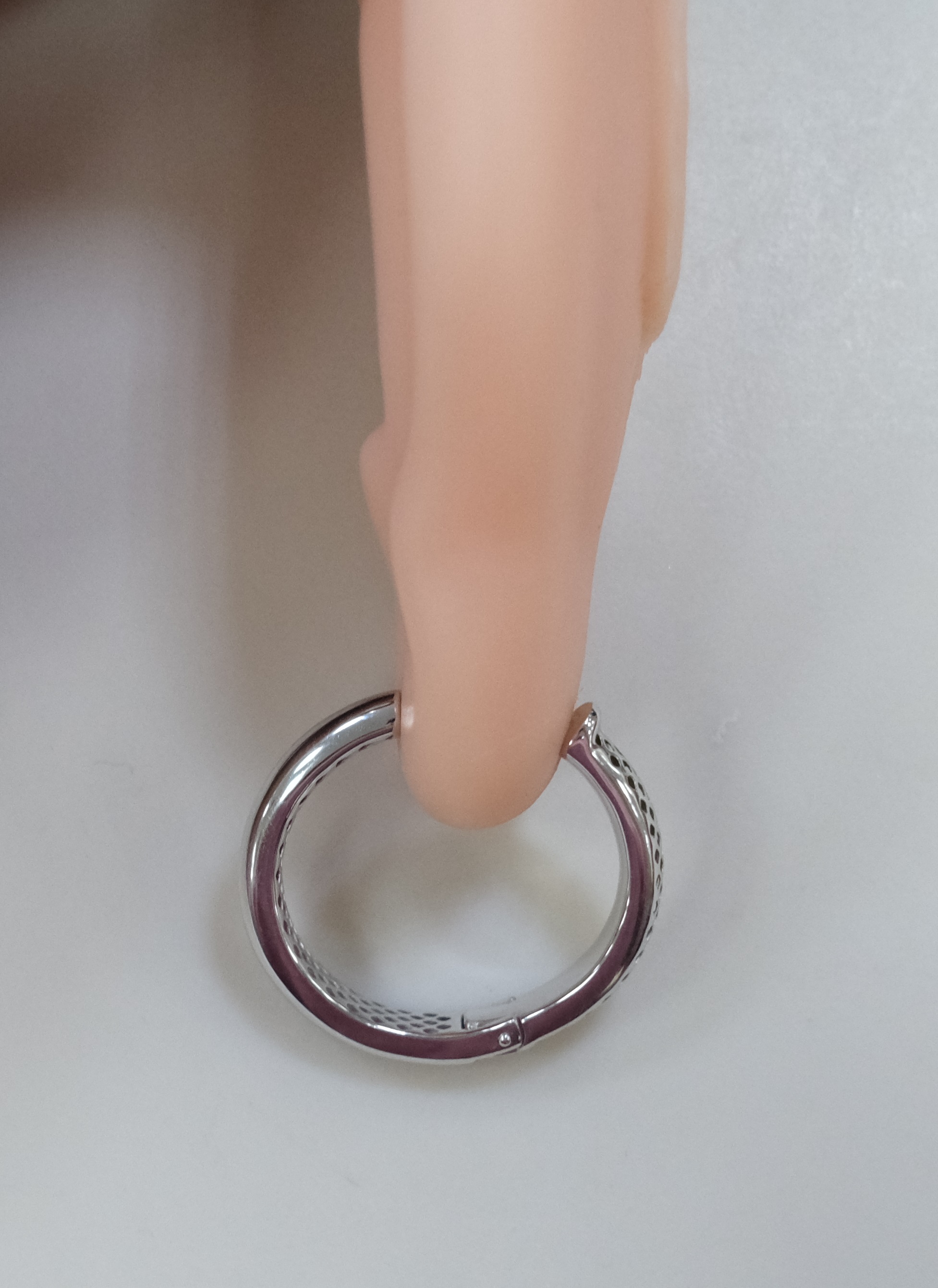 Серьги-конго из белого золота